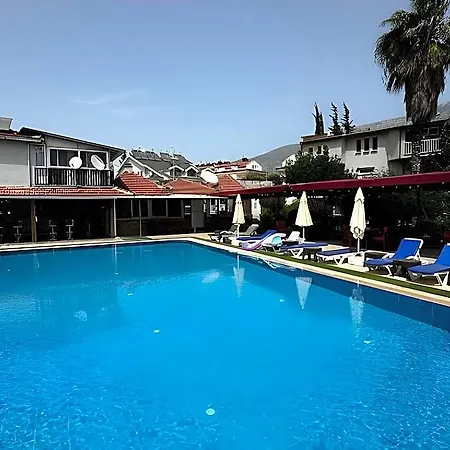 Hotel Carmina Cedit