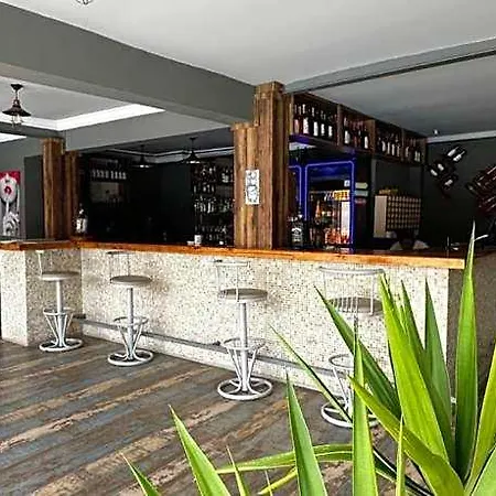 Hotel Carmina Cedit