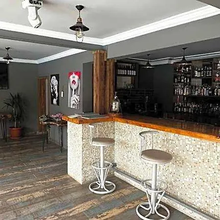 Carmina Hotel 3*